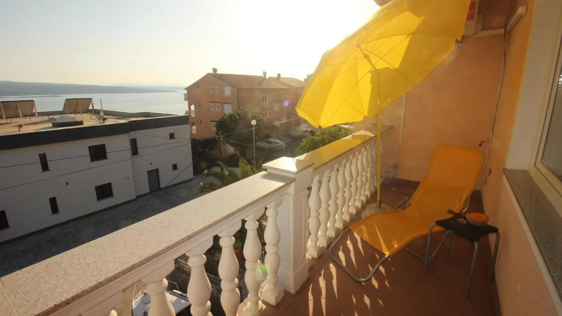 Schoene Ferienwohnung In Crikvenica Mit Grill, Garten Und Terrasse Apartment