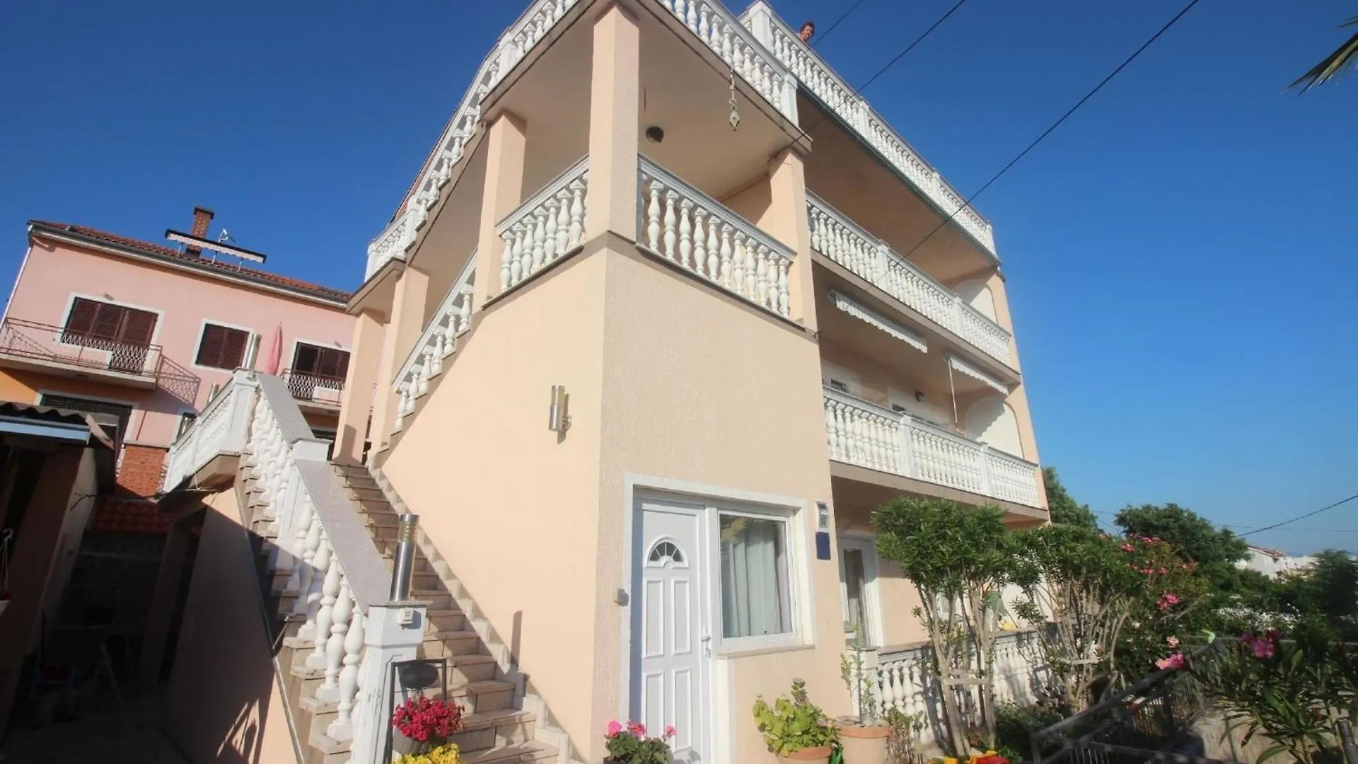 Apartment Schoene Ferienwohnung In Crikvenica Mit Grill, Garten Und Terrasse Croatia